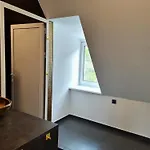 בית אירוח Rentcenter79 *